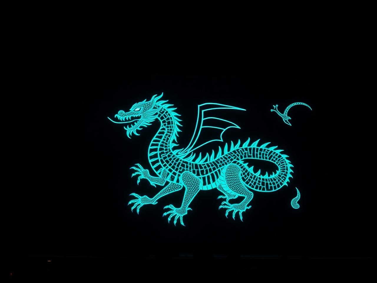 Laserová grafická projekce mytologického draka